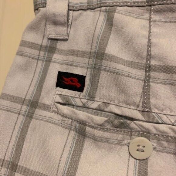 HAWK SIZE 32 WHITE CHECKED SHORTS - Picture 3 of 4